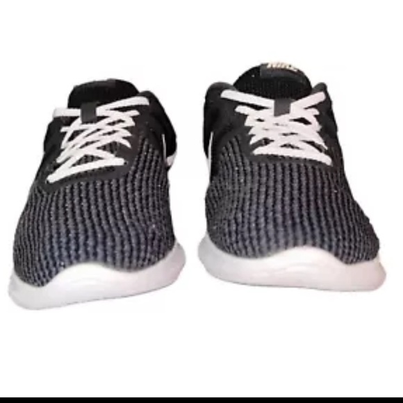 Nike Revolution 4 908999-001 Low Top Lace Up Black/White Athletic Shoes Women 10 - Picture 13 of 15